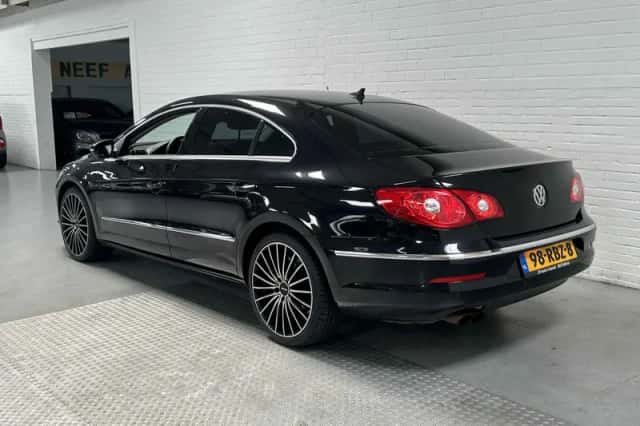 Volkswagen Passat (2011) thumbnail 5
