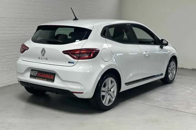 Renault Clio (2021) thumbnail 5