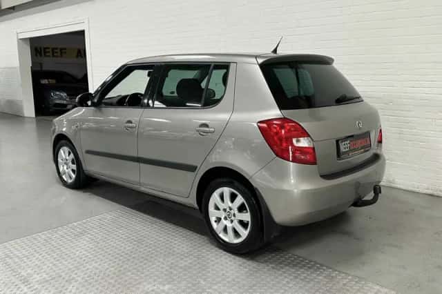 Škoda Fabia (2012) thumbnail 5