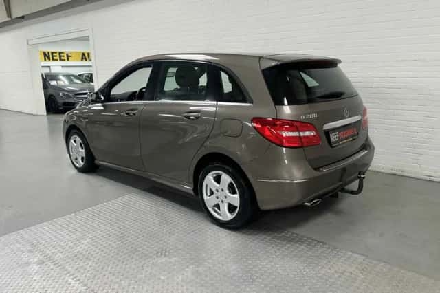 Mercedes-Benz B-Klasse (2012) thumbnail 4