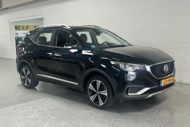 MG ZS (2021) thumbnail 2