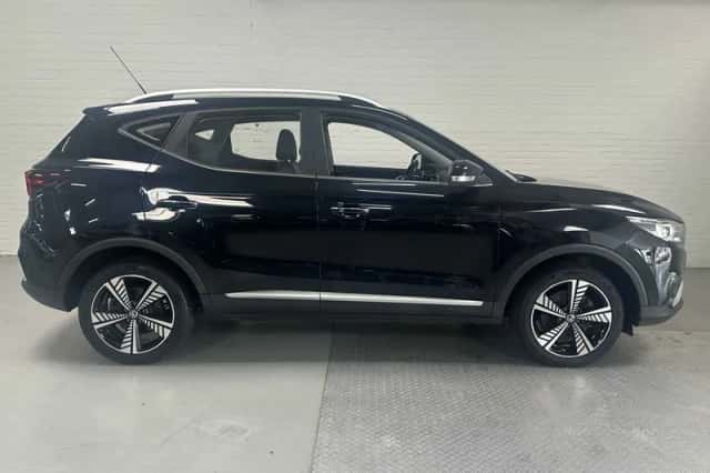 MG ZS (2021) thumbnail 3