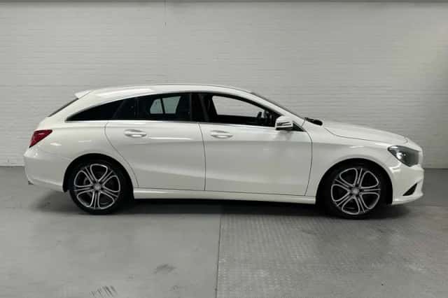Mercedes-Benz CLA-Klasse (2016) thumbnail 3