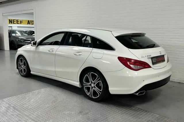 Mercedes-Benz CLA-Klasse (2016) thumbnail 5