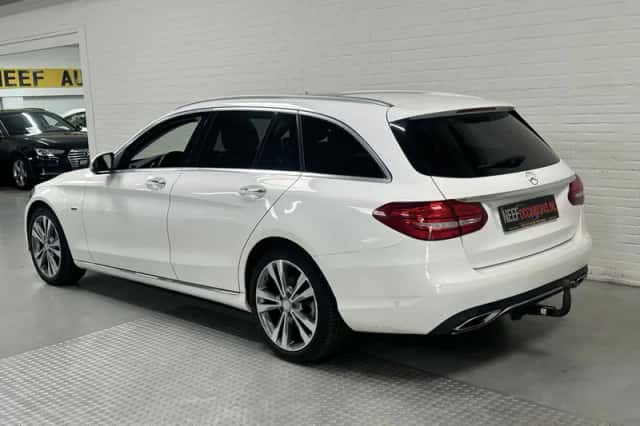 Mercedes-Benz C-Klasse (2017) thumbnail 4