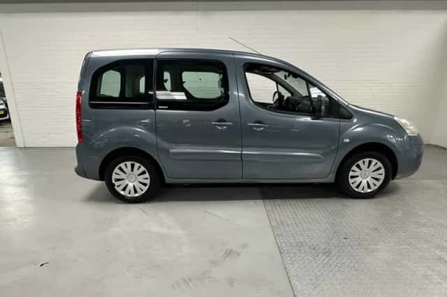 Citroën Berlingo (2010) thumbnail 3