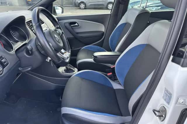 Volkswagen Polo (2017) thumbnail 3