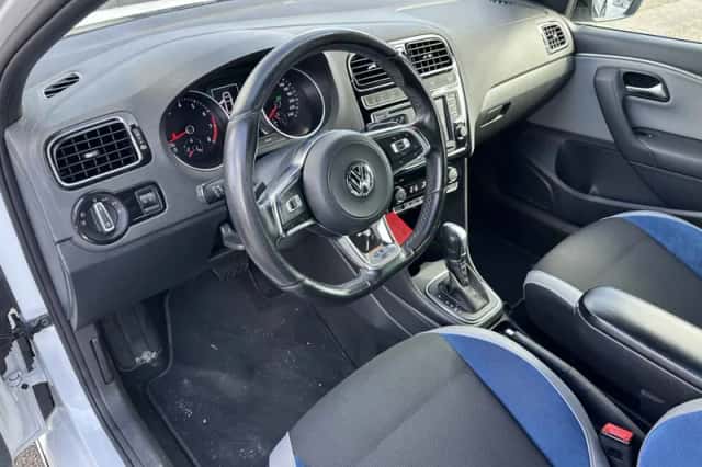 Volkswagen Polo (2017) thumbnail 4
