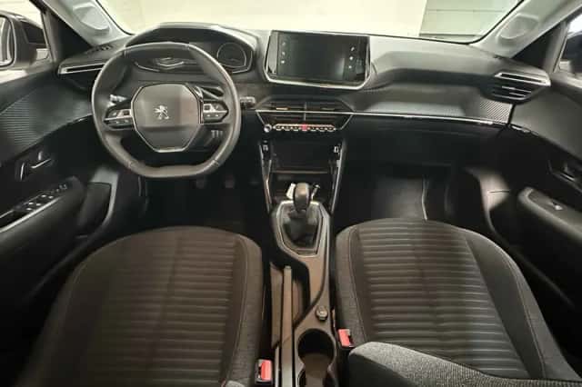Peugeot 208 (2023) thumbnail 4