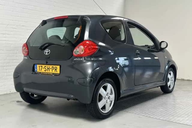 Toyota Aygo (2006) thumbnail 6