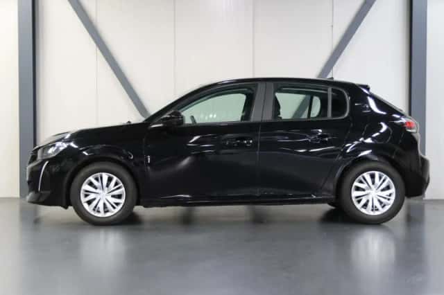 Peugeot 208 (2023) thumbnail 2