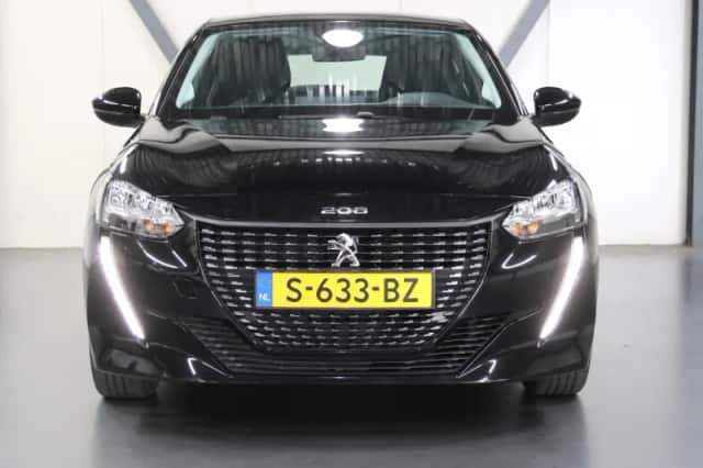 Peugeot 208 (2023) thumbnail 5
