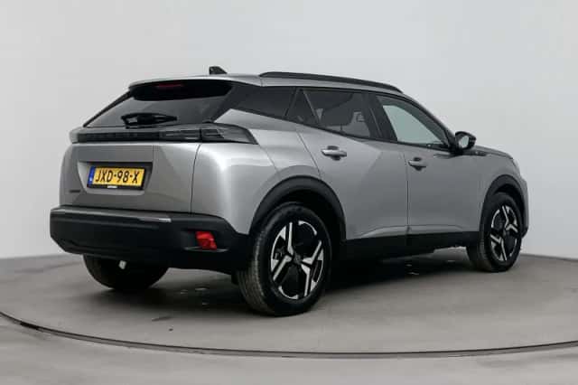 Peugeot e-2008 (2025) thumbnail 3