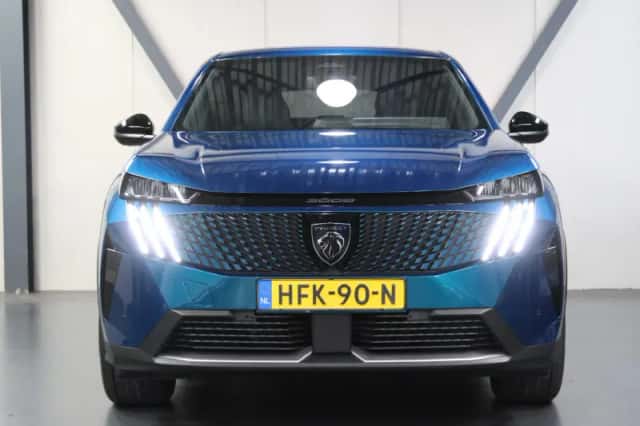 Peugeot e-3008 (2025) thumbnail 5