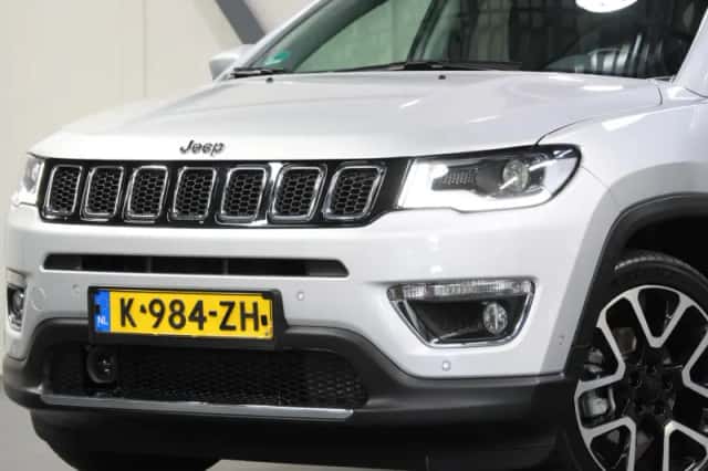 Jeep Compass (2021) thumbnail 6
