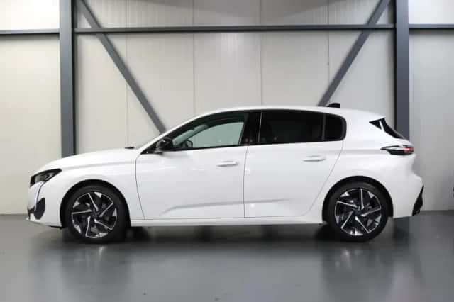 Peugeot 308 (2022) thumbnail 2