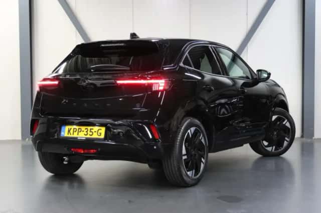 Opel Mokka-e (2025) thumbnail 3
