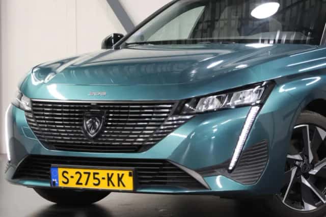 Peugeot 308 (2023) thumbnail 6