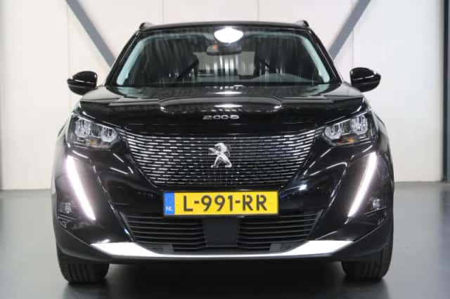 Peugeot 2008 (2021) thumbnail 5