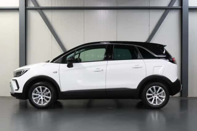 Opel Crossland (2023) thumbnail 2