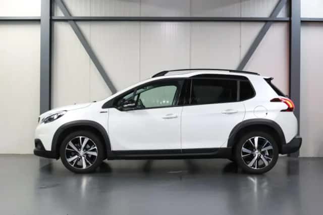 Peugeot 2008 (2019) thumbnail 2
