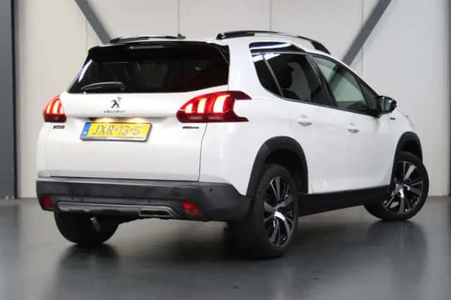 Peugeot 2008 (2019) thumbnail 3