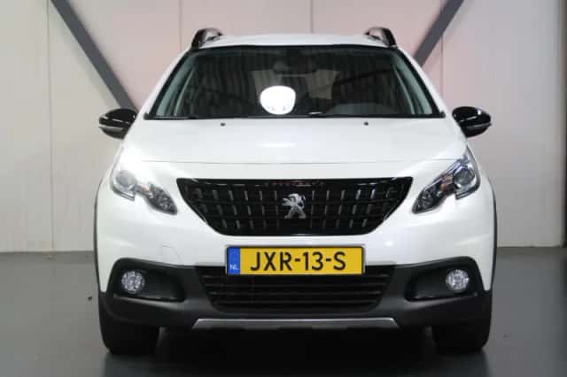 Peugeot 2008 (2019) thumbnail 5