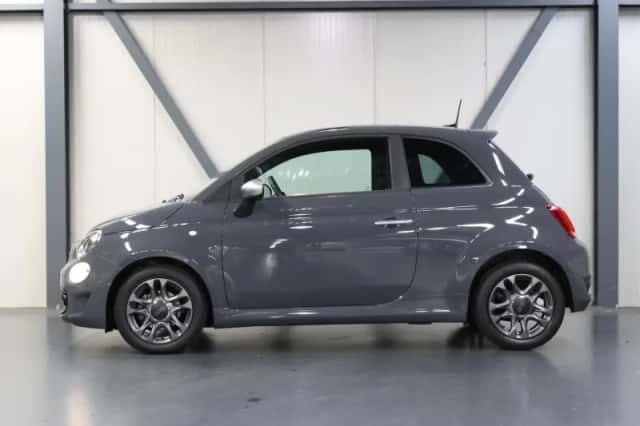 Fiat 500 (2020) thumbnail 2