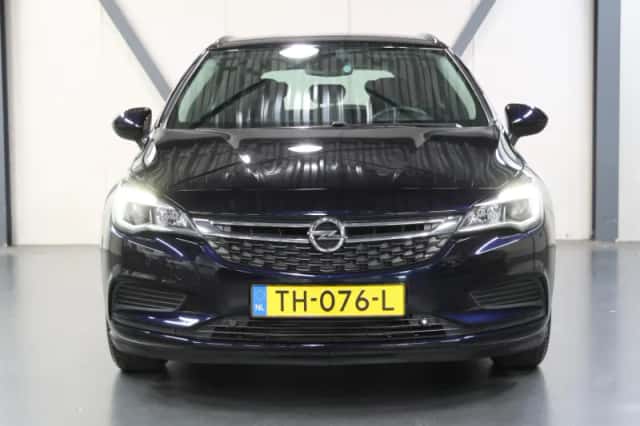 Opel Astra (2018) thumbnail 5
