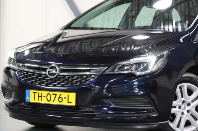 Opel Astra (2018) thumbnail 6