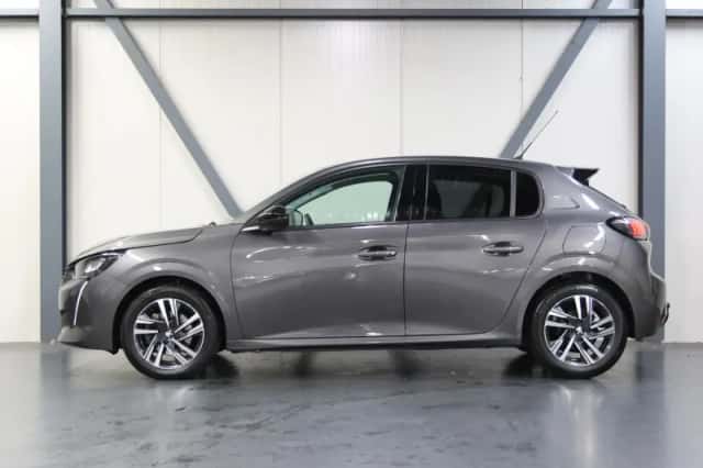 Peugeot 208 (2023) thumbnail 2