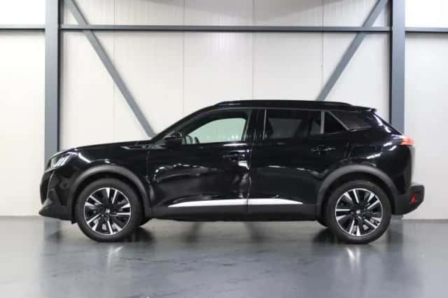 Peugeot e-2008 (2023) thumbnail 2