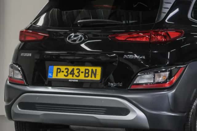 Hyundai Kona (2022) thumbnail 6