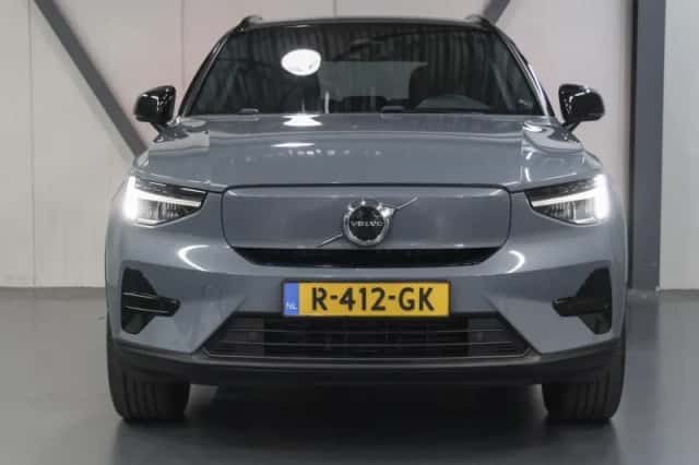 Volvo XC40 (2022) thumbnail 5
