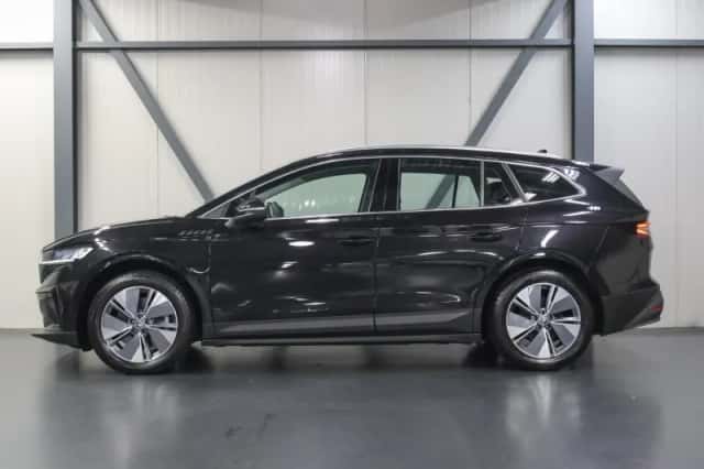 Škoda Enyaq (2021) thumbnail 2