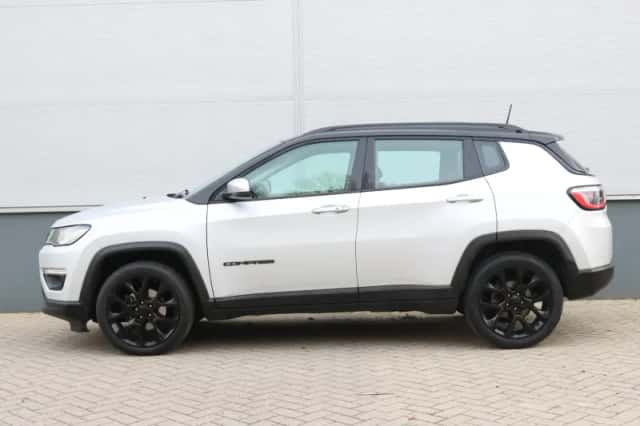 Jeep Compass (2020) thumbnail 2