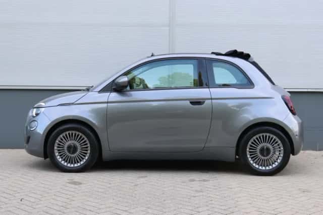 Fiat 500C (2023) thumbnail 2