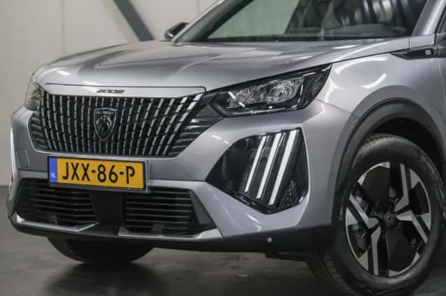 Peugeot e-2008 (2025) thumbnail 6