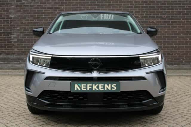Opel Grandland (2023) thumbnail 2