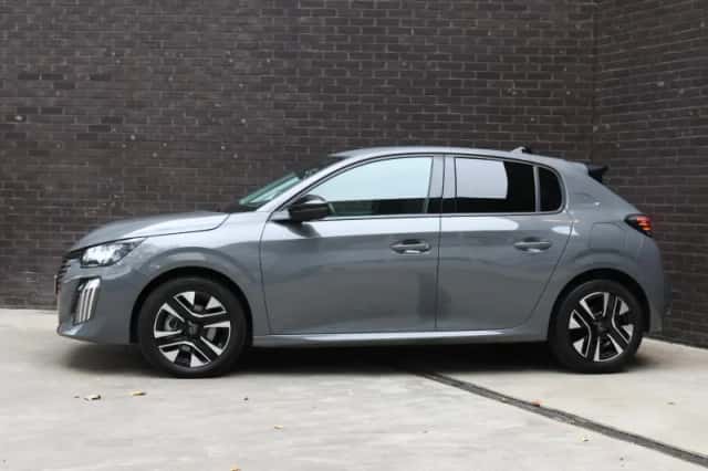 Peugeot 208 (2024) thumbnail 2