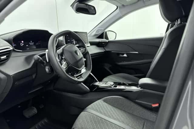Peugeot 208 (2024) thumbnail 5