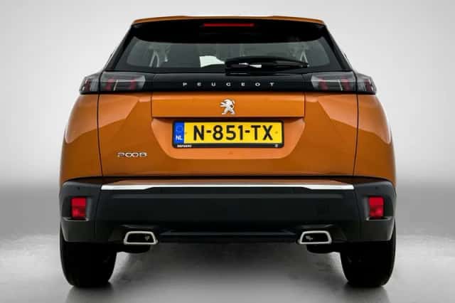 Peugeot 2008 (2022) thumbnail 5