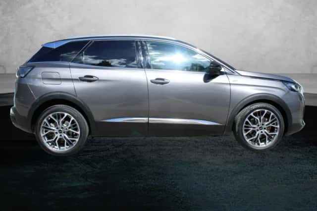 Peugeot 3008 (2021) thumbnail 5