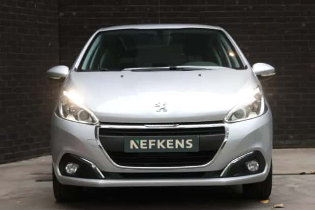 Peugeot 208 (2017) thumbnail 5