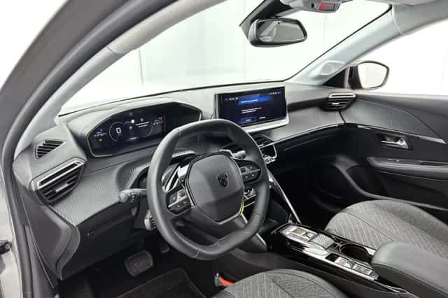 Peugeot 208 (2024) thumbnail 4