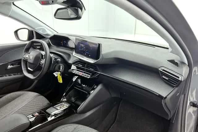Peugeot 208 (2024) thumbnail 6