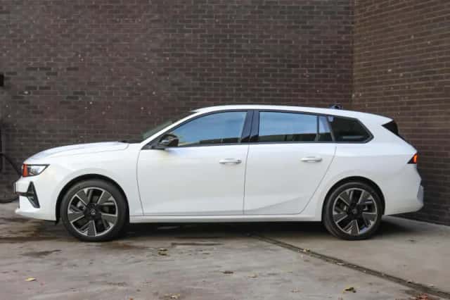 Opel Astra (2025) thumbnail 2