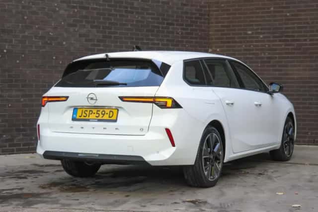 Opel Astra (2025) thumbnail 3