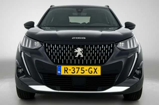 Peugeot 2008 (2020) thumbnail 4