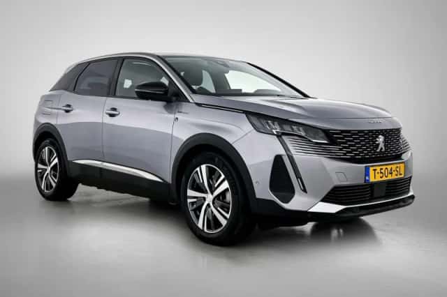 Peugeot 3008 (2022) thumbnail 2